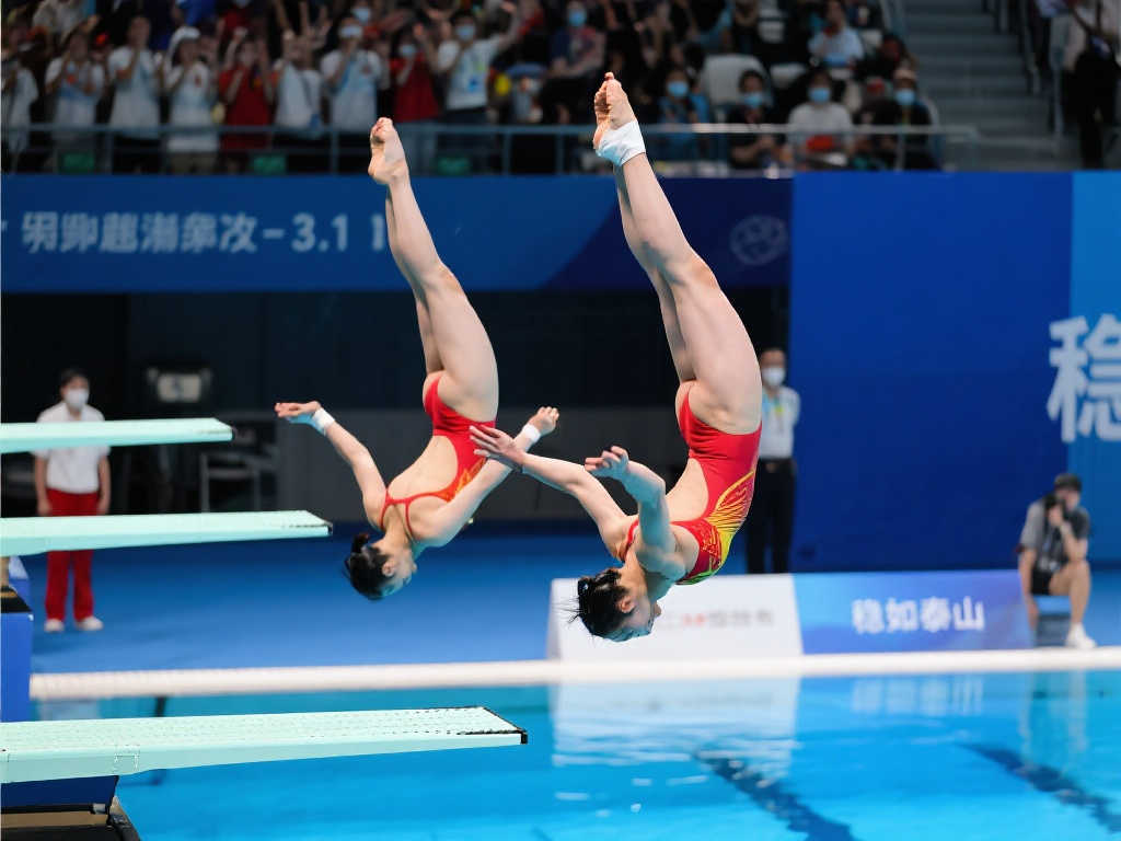 再添一金!陈艺文/昌雅妮勇夺跳水世界杯总决赛女子双人3米板冠军 再添一金!陈艺文/昌雅妮勇夺跳水世界杯总决赛女子双人3米板冠军